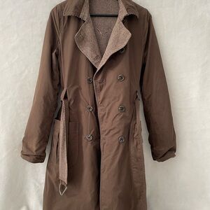 Elegant Double-Breasted Brown Trench Coat